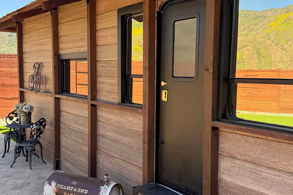 Bridal suite with door